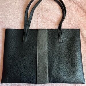 Vince Camuto Tote